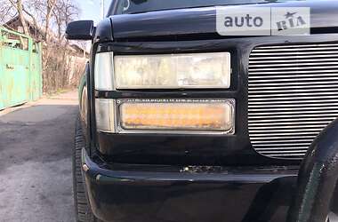 Внедорожник / Кроссовер Chevrolet Suburban 1996 в Покровске