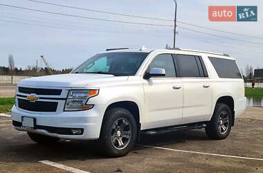 Внедорожник / Кроссовер Chevrolet Suburban 2017 в Киеве