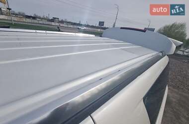 Внедорожник / Кроссовер Chevrolet Suburban 2017 в Киеве