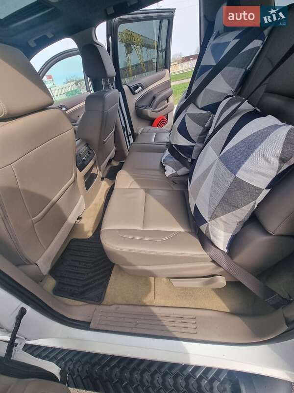 Внедорожник / Кроссовер Chevrolet Suburban 2017 в Киеве фото 31 Внедорожник / Кроссовер Chevrolet Suburban 2017 в Киеве