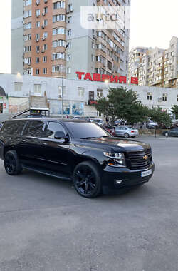 Позашляховик / Кросовер Chevrolet Suburban 2016 в Одесі