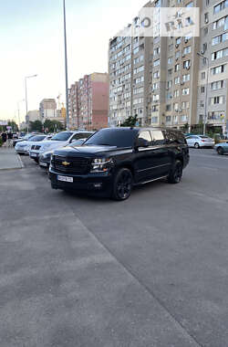 Внедорожник / Кроссовер Chevrolet Suburban 2016 в Одессе