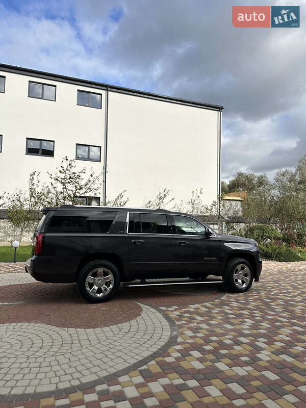 Внедорожник / Кроссовер Chevrolet Suburban 2015 в Калуше