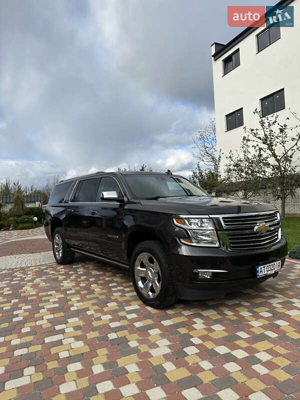 Внедорожник / Кроссовер Chevrolet Suburban 2015 в Калуше