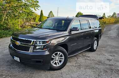 Chevrolet Suburban 2016