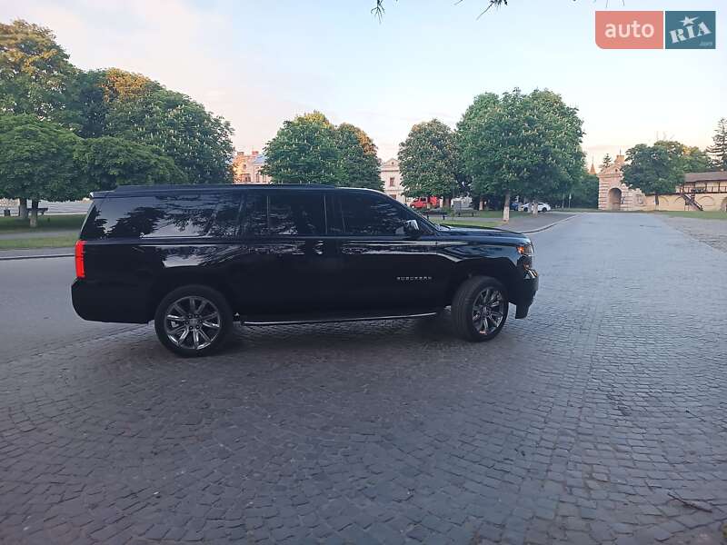 Позашляховик / Кросовер Chevrolet Suburban 2015 в Львові