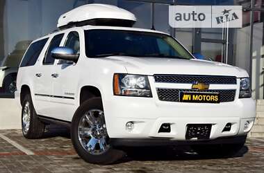 Chevrolet Suburban 2013