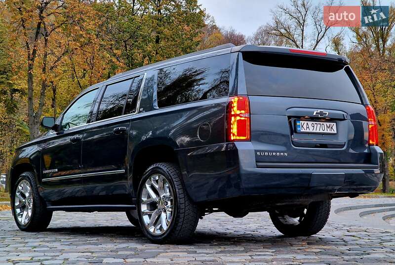 Внедорожник / Кроссовер Chevrolet Suburban 2018 в Киеве