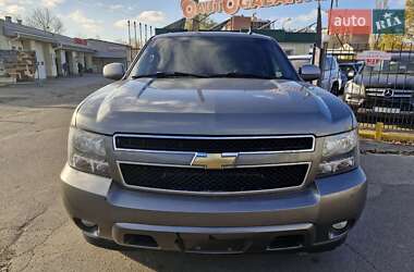 Внедорожник / Кроссовер Chevrolet Suburban 2007 в Николаеве