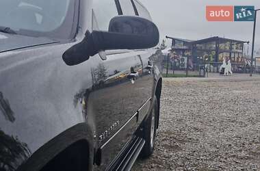 Позашляховик / Кросовер Chevrolet Suburban 2013 в 