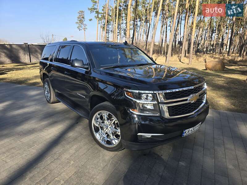 Внедорожник / Кроссовер Chevrolet Suburban 2016 в 