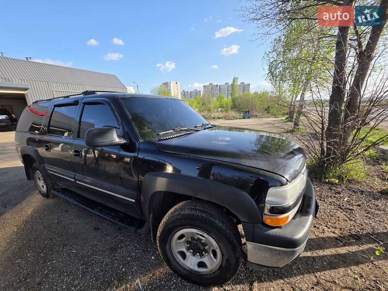 Позашляховик / Кросовер Chevrolet Suburban 2000 в Харкові
