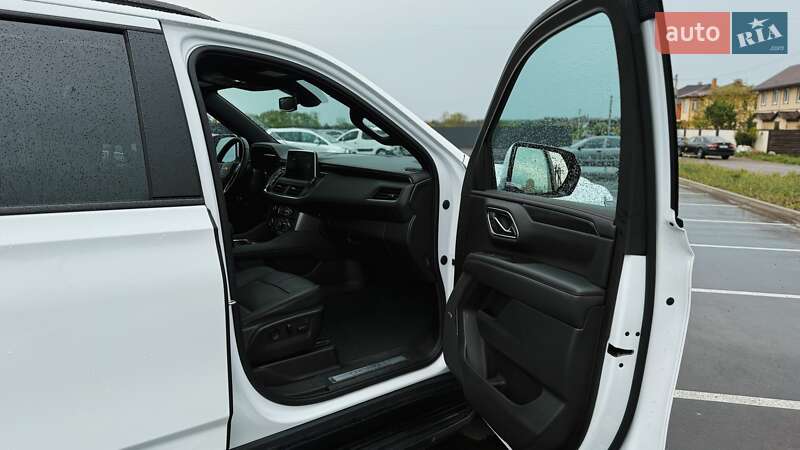 Позашляховик / Кросовер Chevrolet Suburban 2022 в Києві
