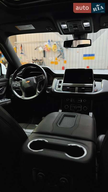 Позашляховик / Кросовер Chevrolet Suburban 2022 в Києві