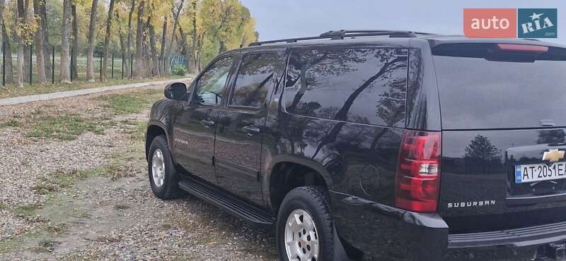 Позашляховик / Кросовер Chevrolet Suburban 2013 в Богородчанах
