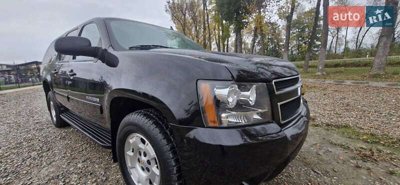 Позашляховик / Кросовер Chevrolet Suburban 2013 в Богородчанах