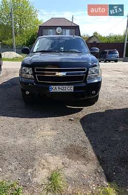 Позашляховик / Кросовер Chevrolet Suburban 2007 в Києві