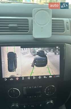 Позашляховик / Кросовер Chevrolet Suburban 2012 в Одесі