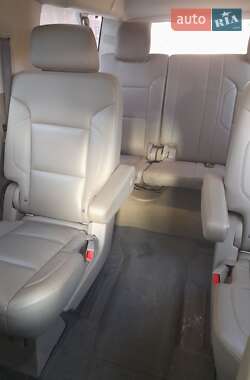 Внедорожник / Кроссовер Chevrolet Suburban 2017 в Ровно