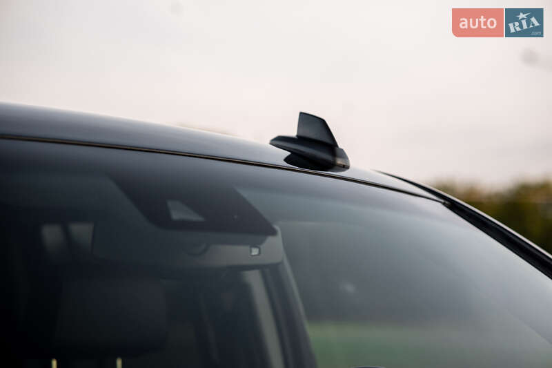 Позашляховик / Кросовер Chevrolet Suburban 2018 в Києві