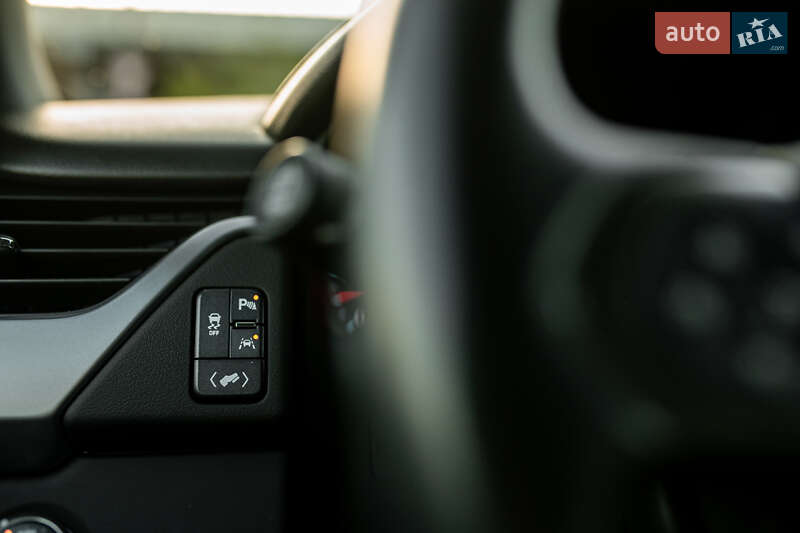 Позашляховик / Кросовер Chevrolet Suburban 2018 в Києві