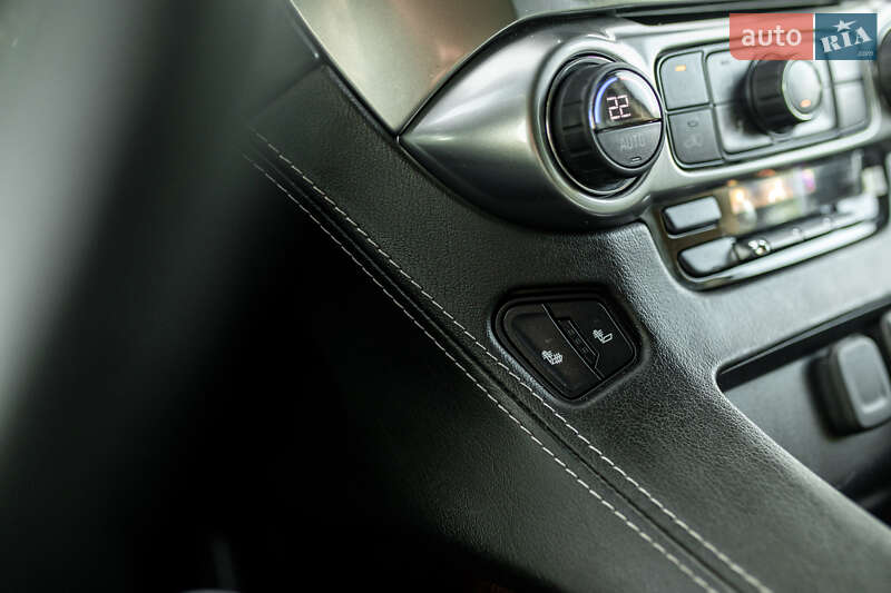 Позашляховик / Кросовер Chevrolet Suburban 2018 в Києві