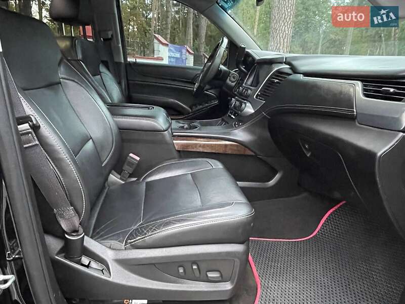 Внедорожник / Кроссовер Chevrolet Suburban 2015 в Буче