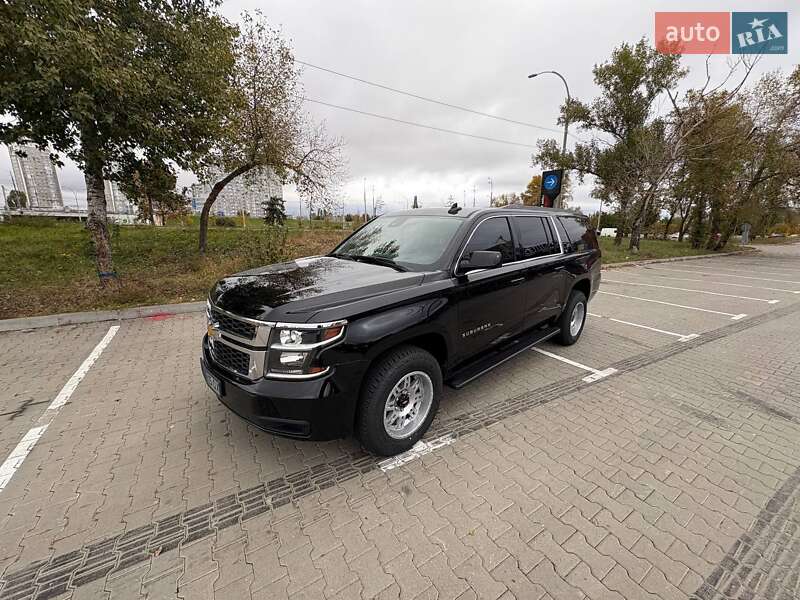Внедорожник / Кроссовер Chevrolet Suburban 2016 в Киеве фото 10 Внедорожник / Кроссовер Chevrolet Suburban 2016 в Киеве
