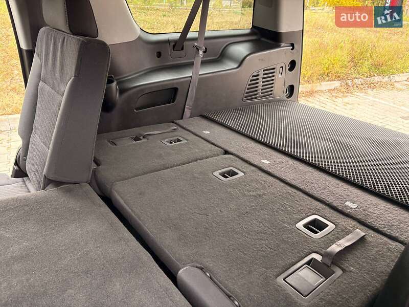 Внедорожник / Кроссовер Chevrolet Suburban 2016 в Киеве фото 27 Внедорожник / Кроссовер Chevrolet Suburban 2016 в Киеве