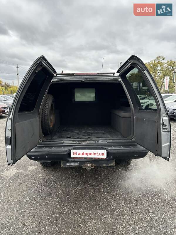 Внедорожник / Кроссовер Chevrolet Suburban 1997 в Белогородке