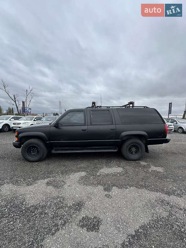 Внедорожник / Кроссовер Chevrolet Suburban 1997 в Белогородке