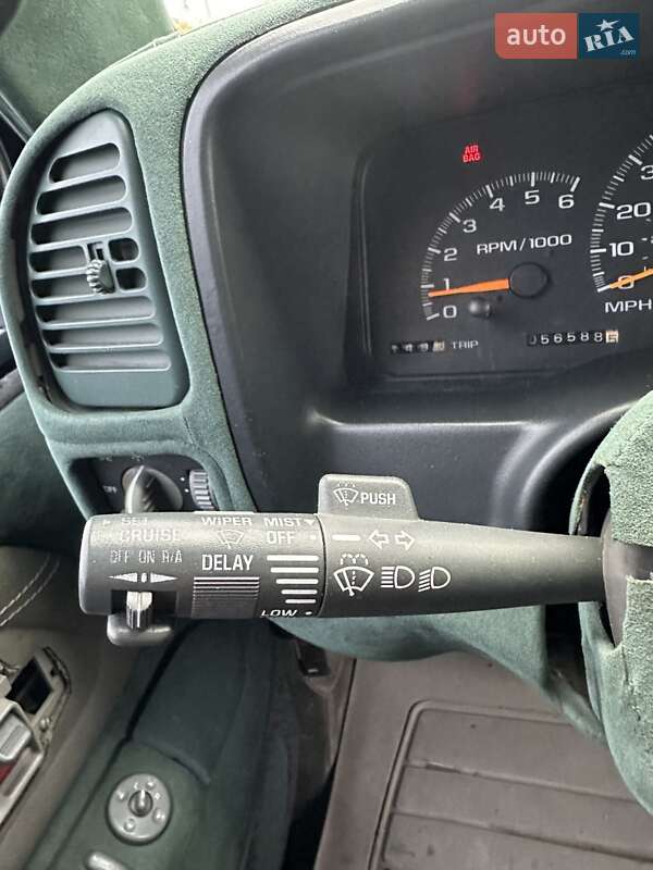 Внедорожник / Кроссовер Chevrolet Suburban 1997 в Белогородке