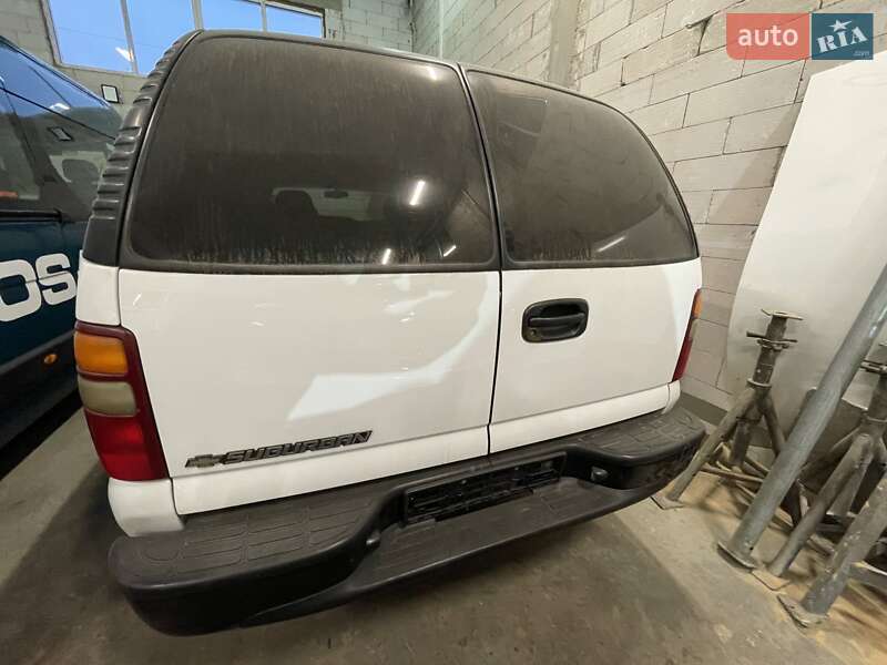 Внедорожник / Кроссовер Chevrolet Suburban 2006 в Бузовой