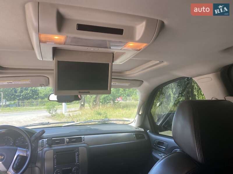 Внедорожник / Кроссовер Chevrolet Suburban 2007 в Виннице фото 23 Внедорожник / Кроссовер Chevrolet Suburban 2007 в Виннице