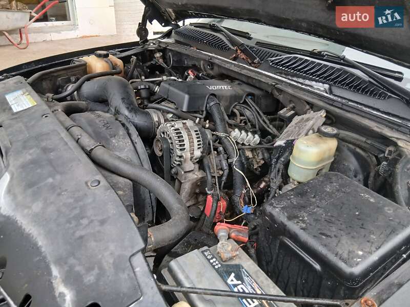 Внедорожник / Кроссовер Chevrolet Suburban 2000 в Львове фото 37 Внедорожник / Кроссовер Chevrolet Suburban 2000 в Львове