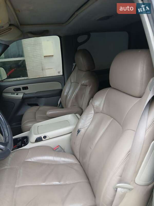 Внедорожник / Кроссовер Chevrolet Suburban 2000 в Львове фото 48 Внедорожник / Кроссовер Chevrolet Suburban 2000 в Львове