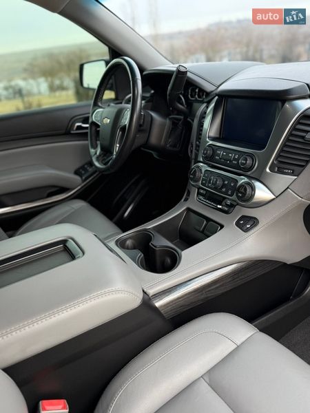 Внедорожник / Кроссовер Chevrolet Suburban 2019 в Одессе