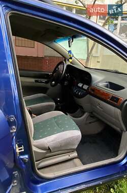Минивэн Chevrolet Tacuma 2004 в 