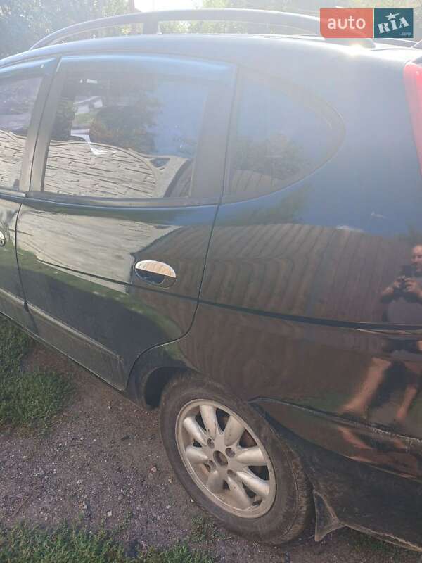 Минивэн Chevrolet Tacuma 2005 в Носовке