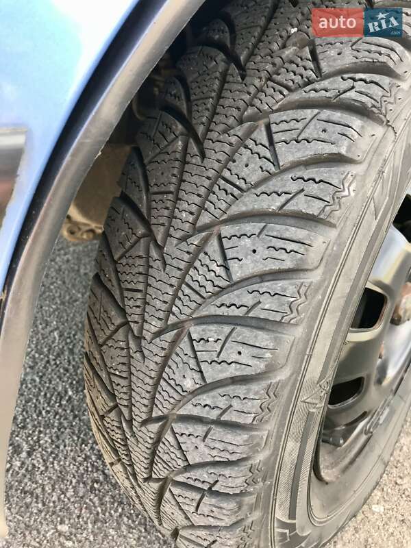 Мінівен Chevrolet Tacuma 2004 в Львові