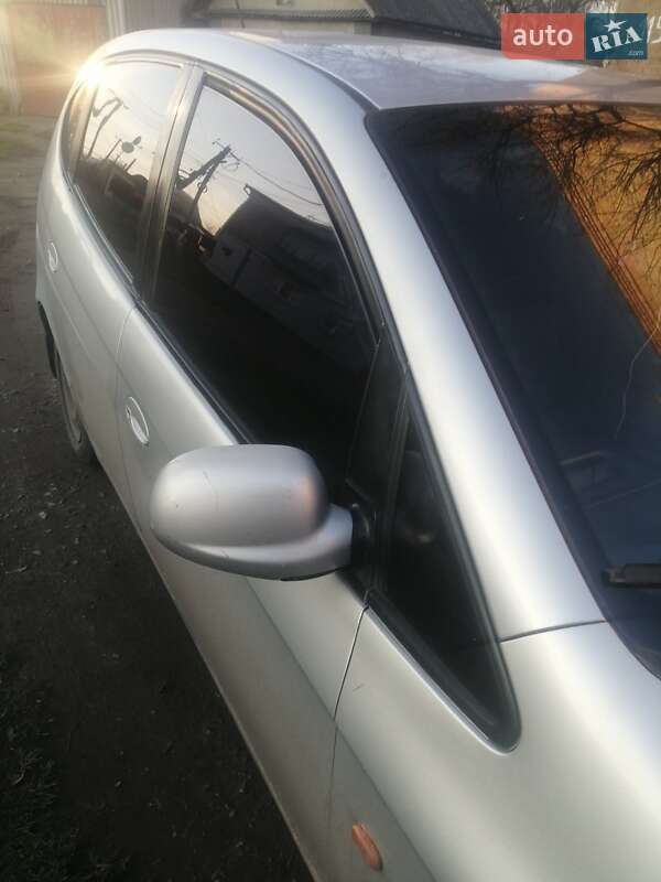 Універсал Chevrolet Tacuma 2005 в Полонному