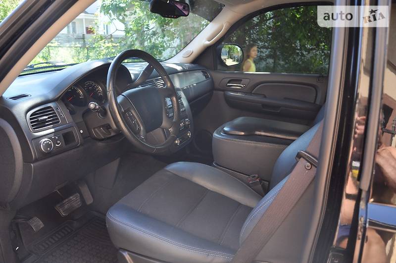 Внедорожник / Кроссовер Chevrolet Tahoe 2007 в Киеве фото 11 Внедорожник / Кроссовер Chevrolet Tahoe 2007 в Киеве