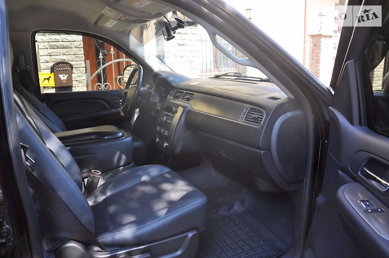 Внедорожник / Кроссовер Chevrolet Tahoe 2007 в Киеве фото 14 Внедорожник / Кроссовер Chevrolet Tahoe 2007 в Киеве