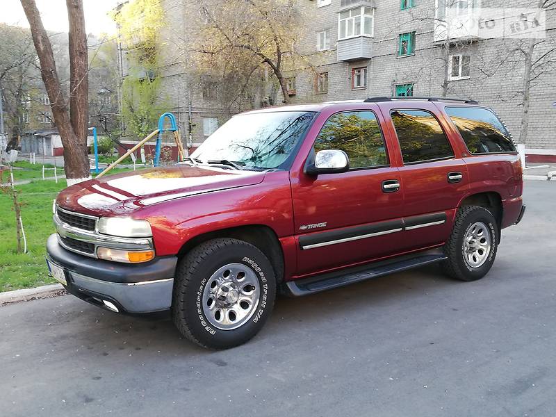 Позашляховик / Кросовер Chevrolet Tahoe 2001 в Києві