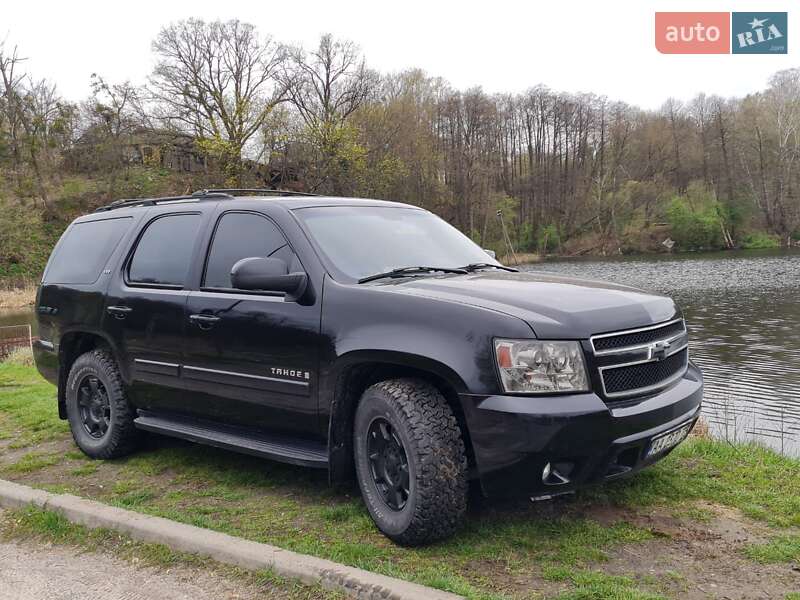 Внедорожник / Кроссовер Chevrolet Tahoe 2006 в Киеве