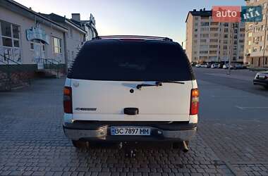 Внедорожник / Кроссовер Chevrolet Tahoe 2001 в 