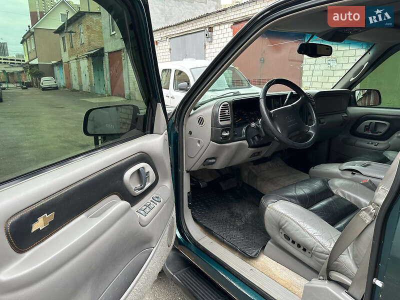 Внедорожник / Кроссовер Chevrolet Tahoe 1997 в Киеве фото 7 Внедорожник / Кроссовер Chevrolet Tahoe 1997 в Киеве