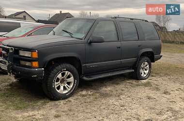 Внедорожник / Кроссовер Chevrolet Tahoe 1996 в 