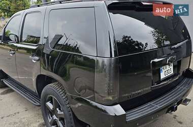 Внедорожник / Кроссовер Chevrolet Tahoe 2008 в 