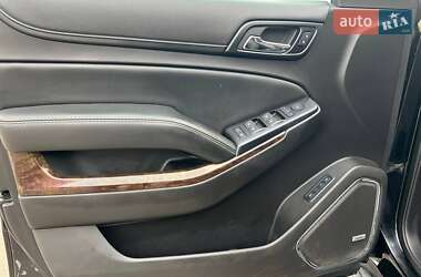 Внедорожник / Кроссовер Chevrolet Tahoe 2015 в 